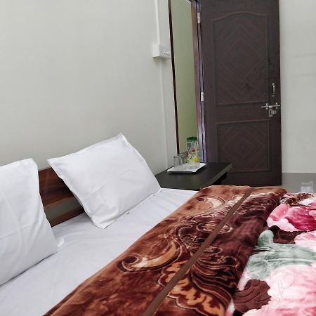 Hotel Pine Leaf 강토크 외부 사진