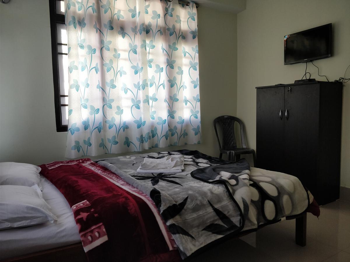 Hotel Pine Leaf 강토크 외부 사진